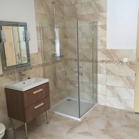 بيت للعطل Domstolat